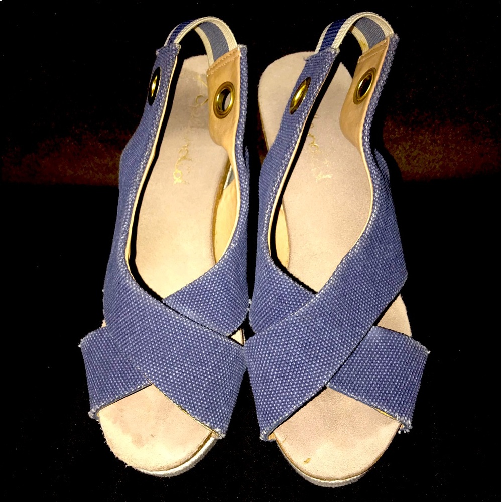 Jean Slingback Wedge